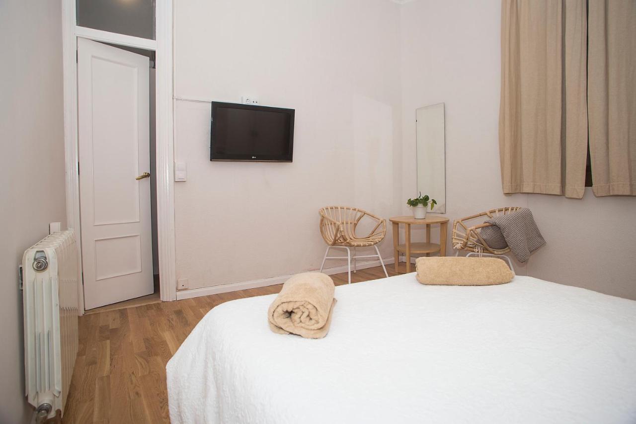 Mai & Maud Ronda Apartment Barcelona Eksteriør billede