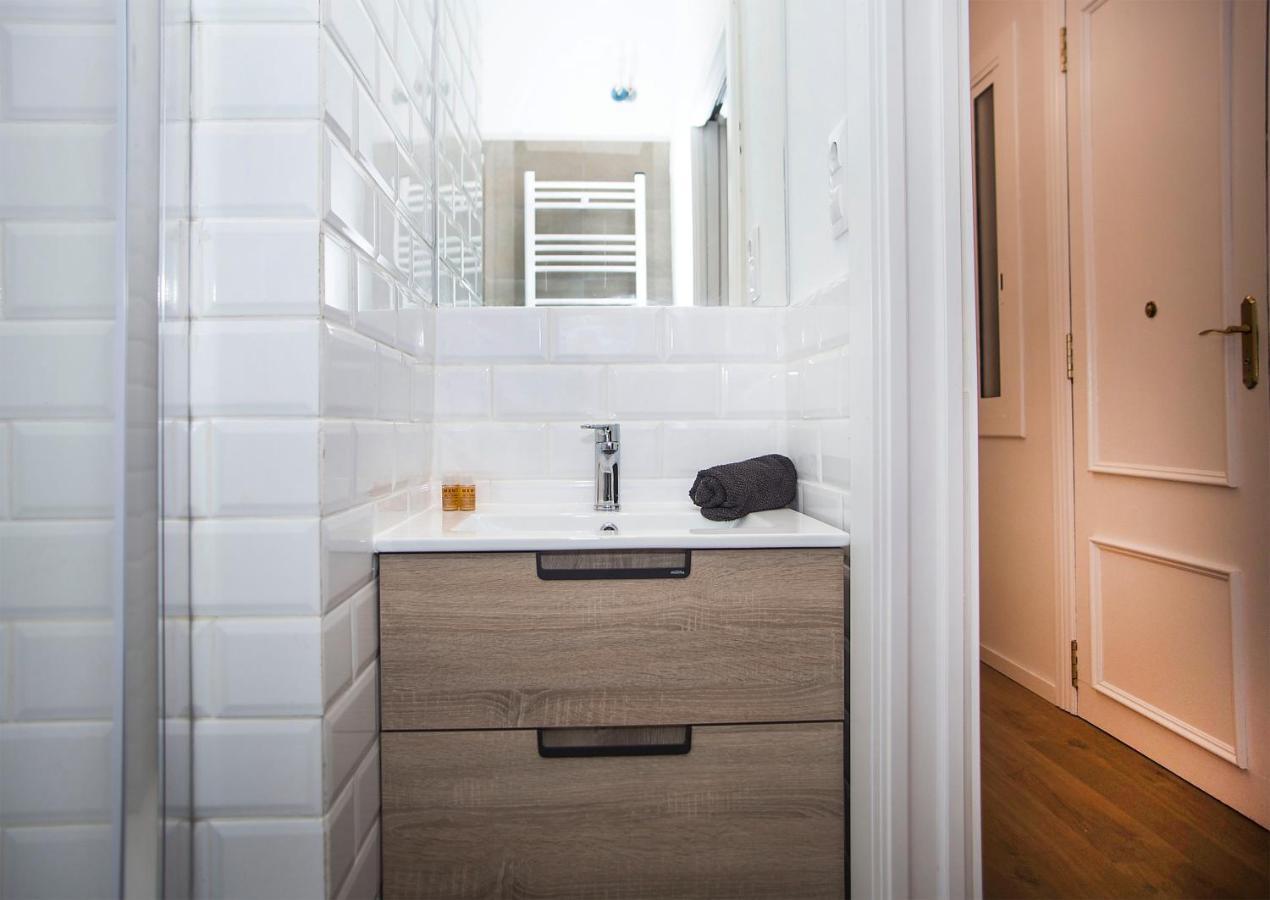 Mai & Maud Ronda Apartment Barcelona Eksteriør billede